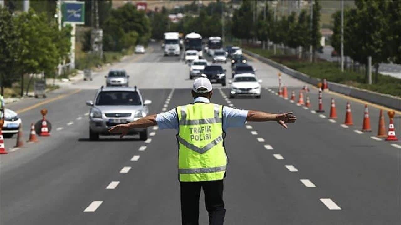İstanbul'da yarın bu yollar trafiğe kapatılacak