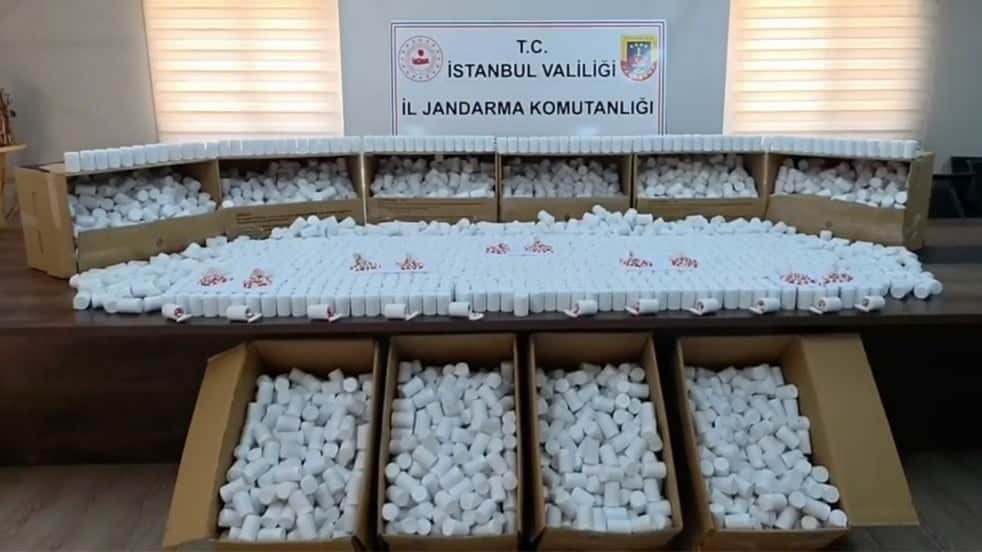 İstanbul'da yüzbinlerce uyuşturucu hap ele geçirildi