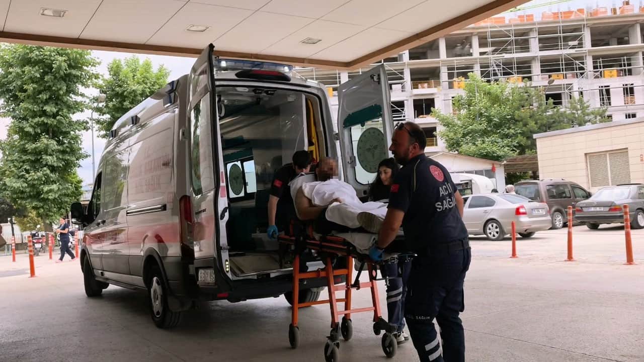 Kan donduran olay! Sokak ortasında eniştesini 7 kez bıçakladı