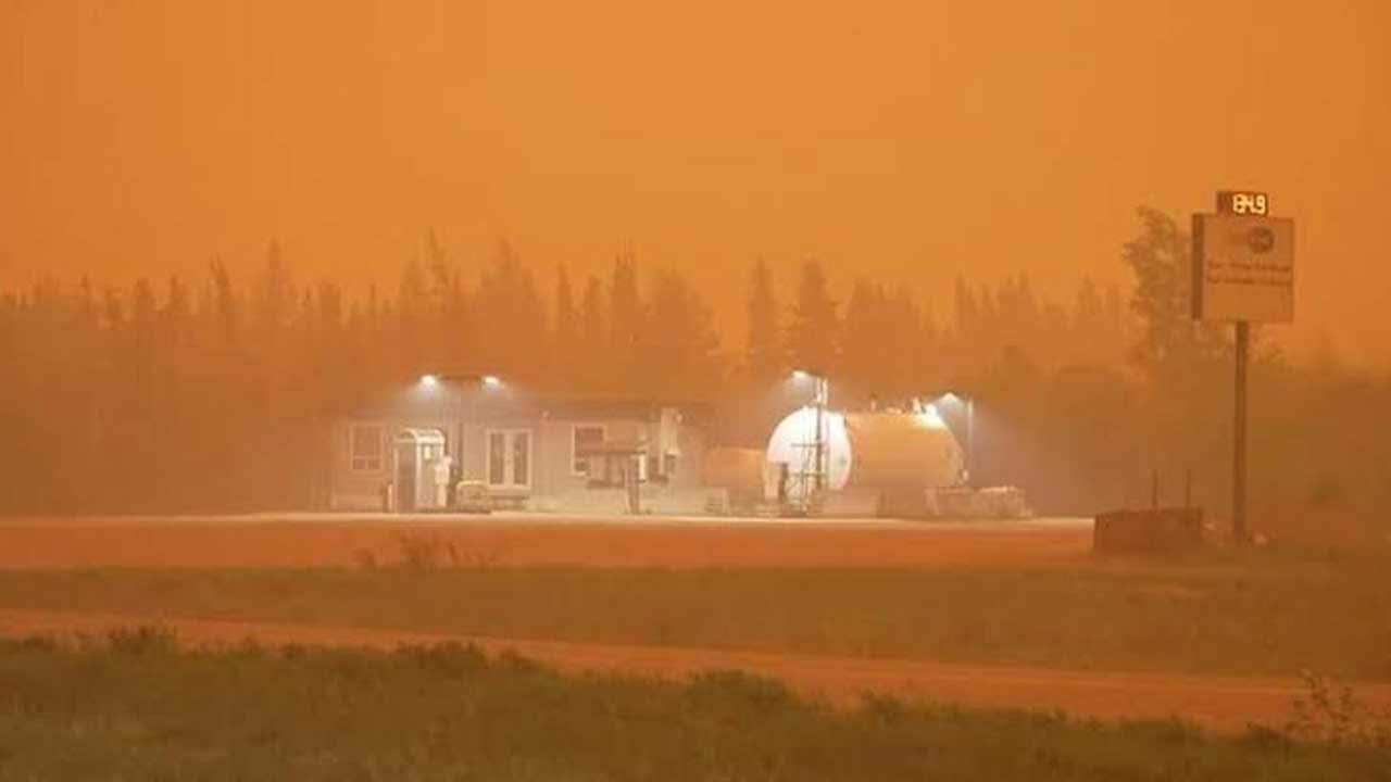 Kanada'da büyük felaket! 20 bin kişi tahliye edildi