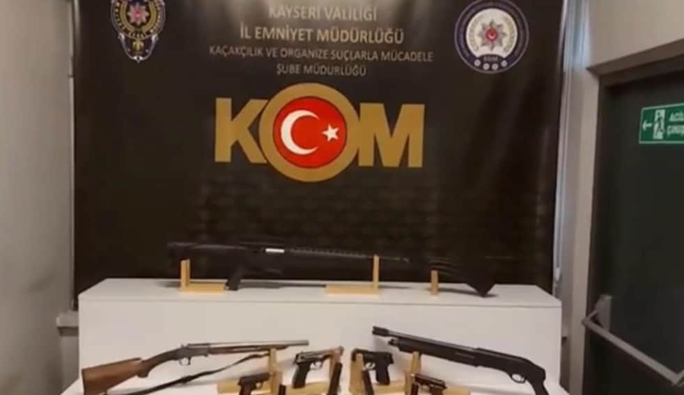 Kayseri’de silah ticareti operasyonu: 2 şahıs yakalandı