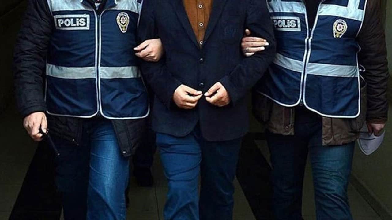 Kocaeli’de kaçakçılara geçit yok! 4 kişi paketlendi