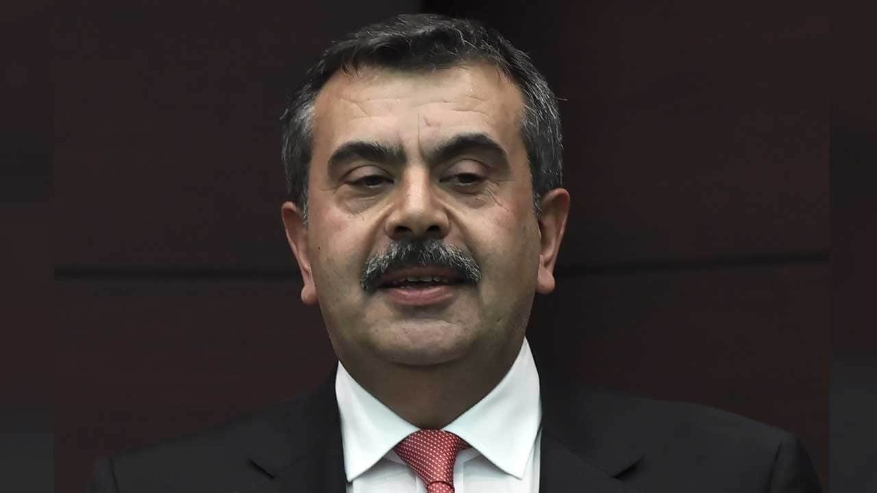 MEB'den yapay zeka devrimi! Bakan Tekin açıkladı