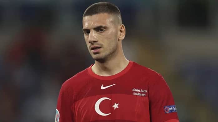 Merih Demiral transferinde kritik viraj: Fenerbahçe "gel" dedi, Al Ahli çok daha fazlasını sundu