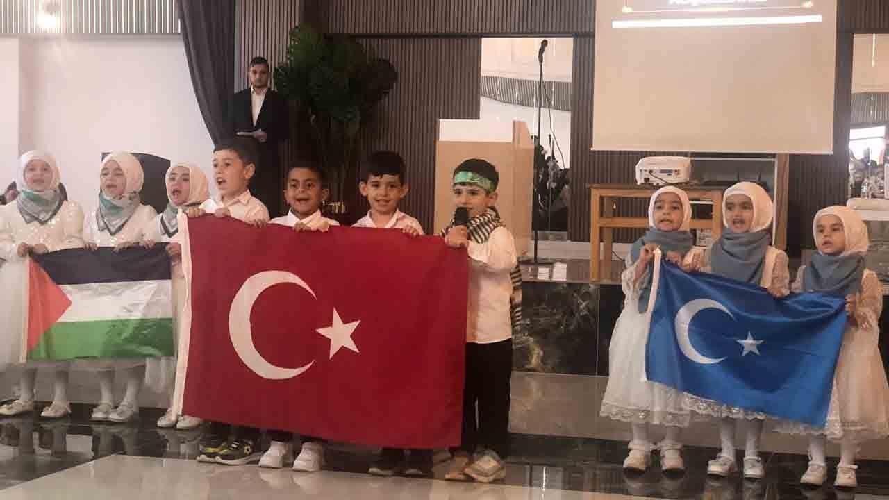Miniklerin gurur günü! Palu'da Kur'an kursu öğrencileri mezun oldu