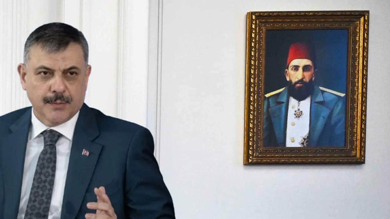 O tablo birilerinin kimyasını bozdu! İşte Abdülhamid Han mesajının perde arkası