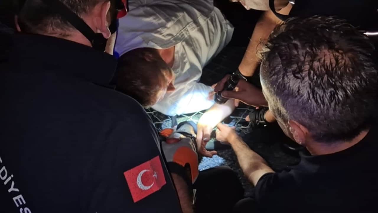 Ölümün kıyısından döndüren olay! Ayıkken zor yapacağını alkollüyken denedi