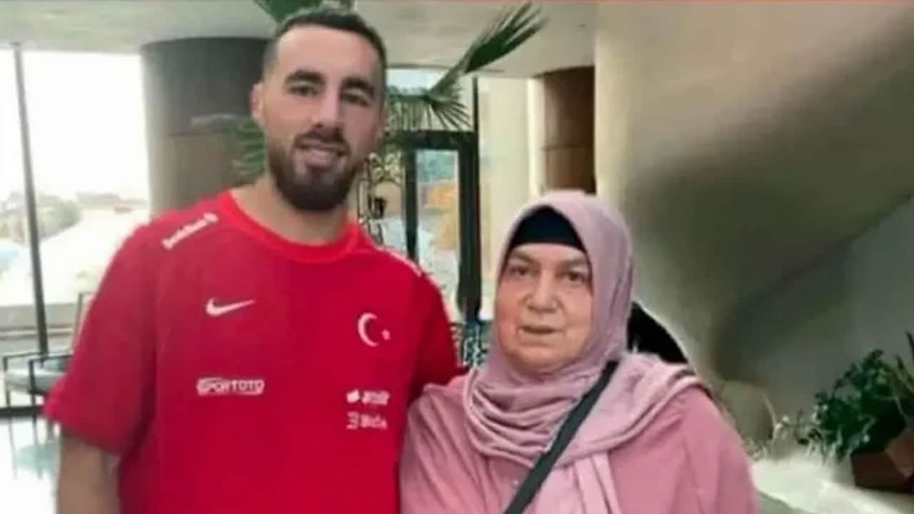Orkun Kökçü’nün acı günü! Hayatını kaybetti