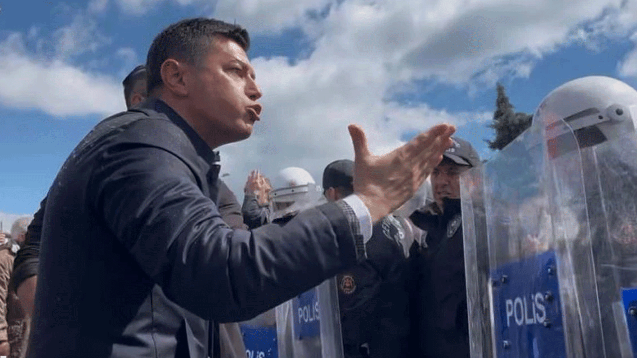 Polise saldırıp hakaret eden CHP'li Başkana 46 bin 600 lira para cezası