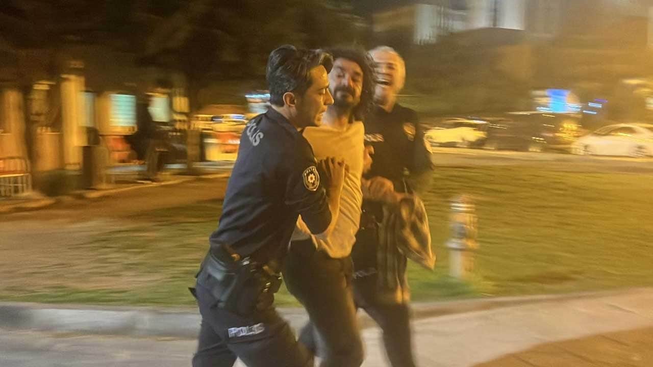 Sağlık görevlileri rehin alındı! Bıçaklı kavganın ortasında kaldılar