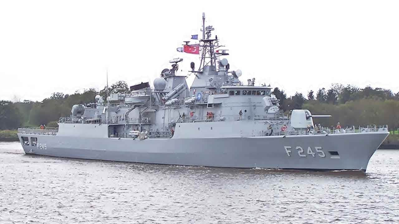 Şanlı donanmamız Amerika sularında! TCG Oruçreis, ABD’nin 250. kuruluş yılı tatbikatında göğsümüzü kabarttı!