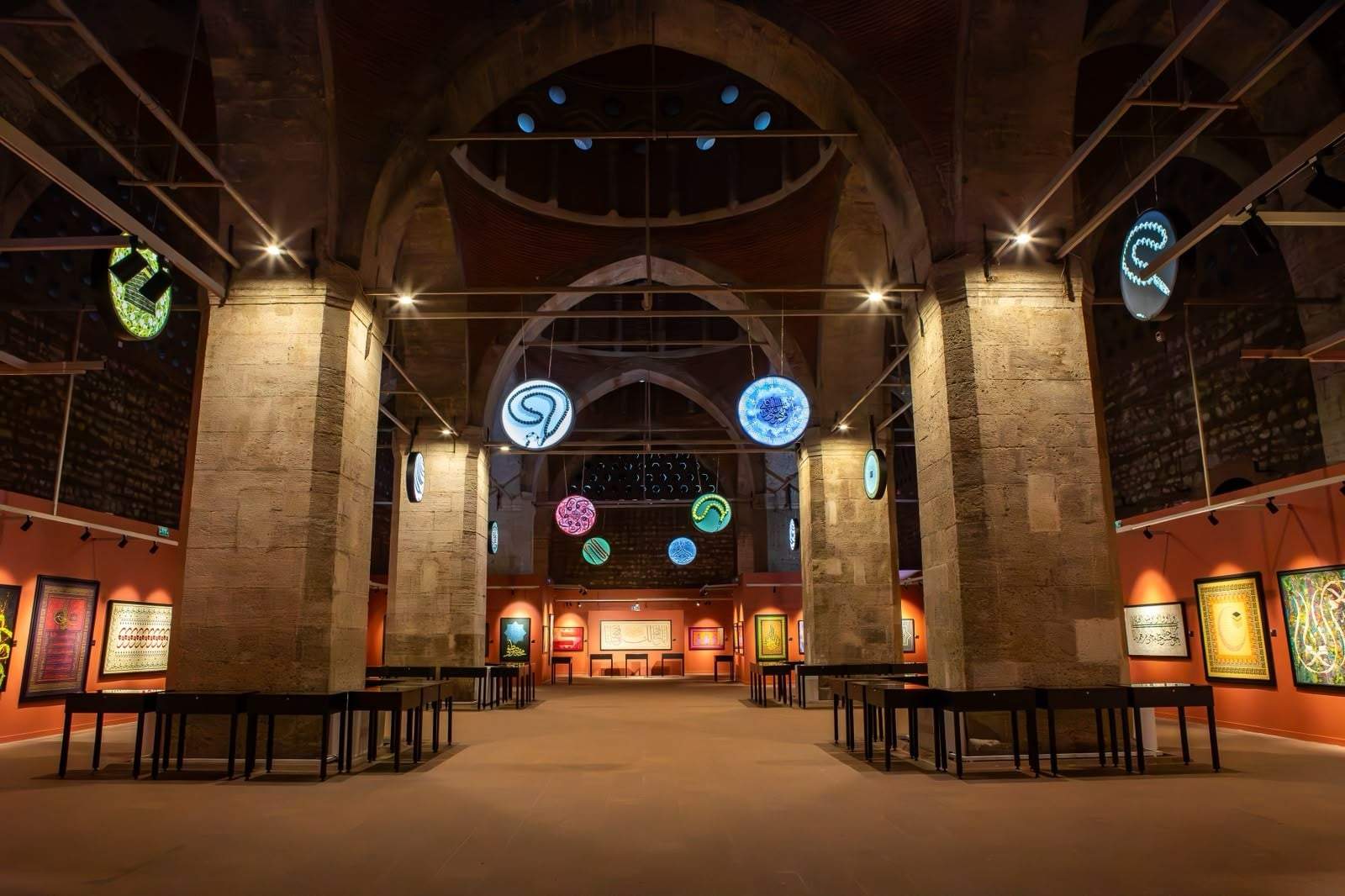 "Sessiz Zarafet" sergisi İstanbul’da açıldı