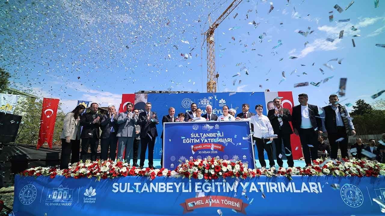 Sultanbeyli'de eğitim seferberliği! 3 yeni okulun temelleri dualarla atıldı!