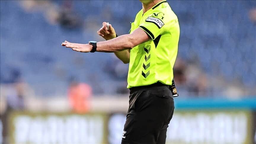 Süper Lig'de maçları yönetecek hakemler açıklandı