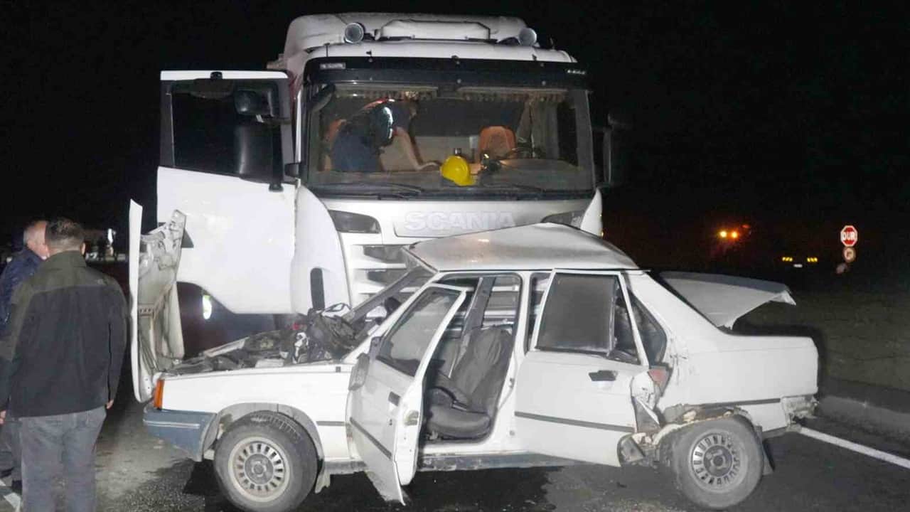 Taşköprü'de Feci Kaza: Karı Koca Hayatını Kaybetti