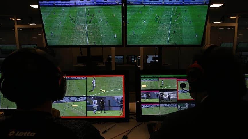 TFF'den yabancı VAR hakemi için açıklama geldi