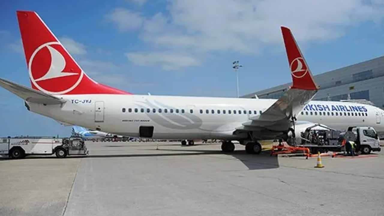 THY’den Avrupa’da ses getiren açılış! Edinburgh’taki özel salon yolcuların ilgi odağı oldu