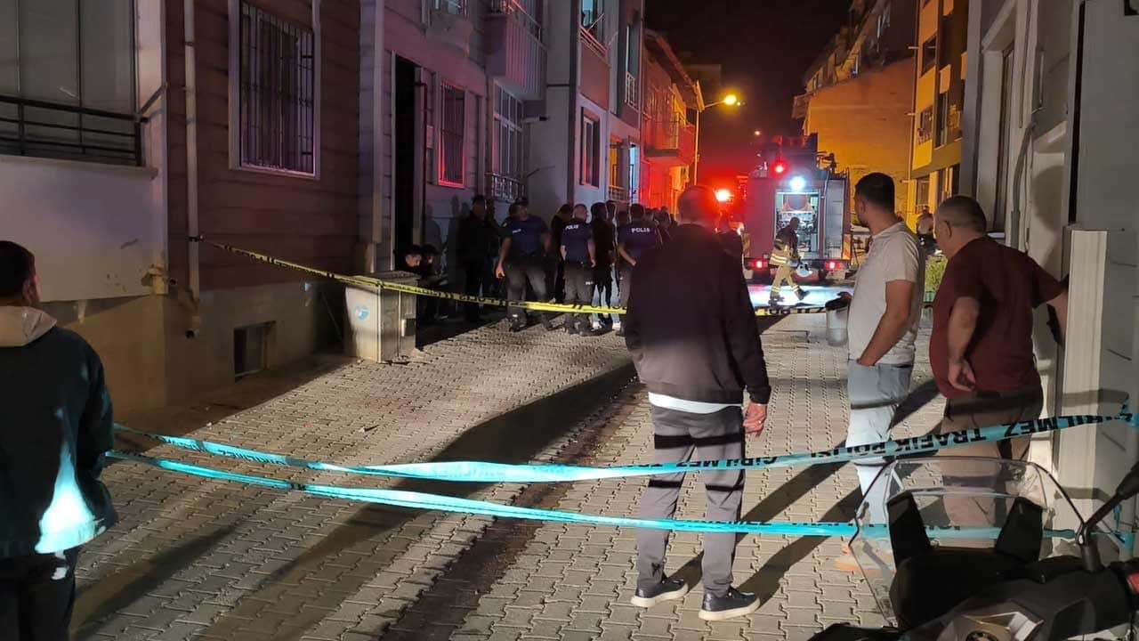 Tokat’ta apartman yangını: Mahsur kalanlar merdivenli araçla kurtarıldı