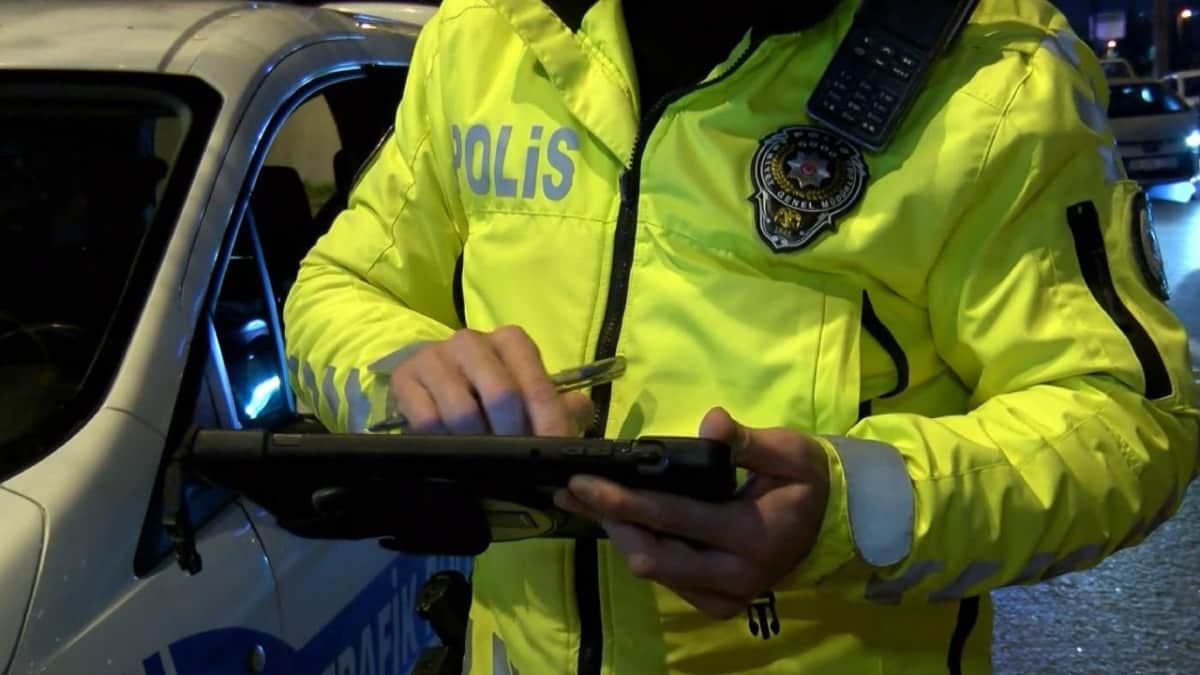 Trafikte kavga etmenin bedeli ağır oldu: 4 kişiye 722 bin TL ceza!