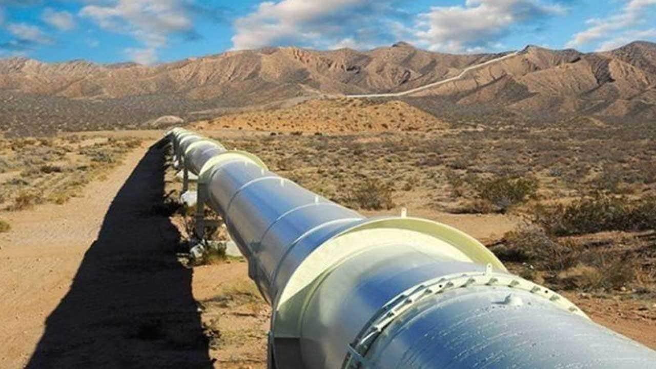 Trump'tan ABD ile Kanada arasındaki petrol boru hattı projesine onay