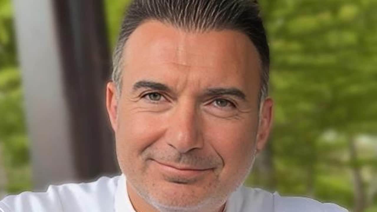  Türkçenin doğru kullanımına rehber Dr. Murat Bulut’un "Doğru Yazma Sanatı" raflardaki yerini aldı