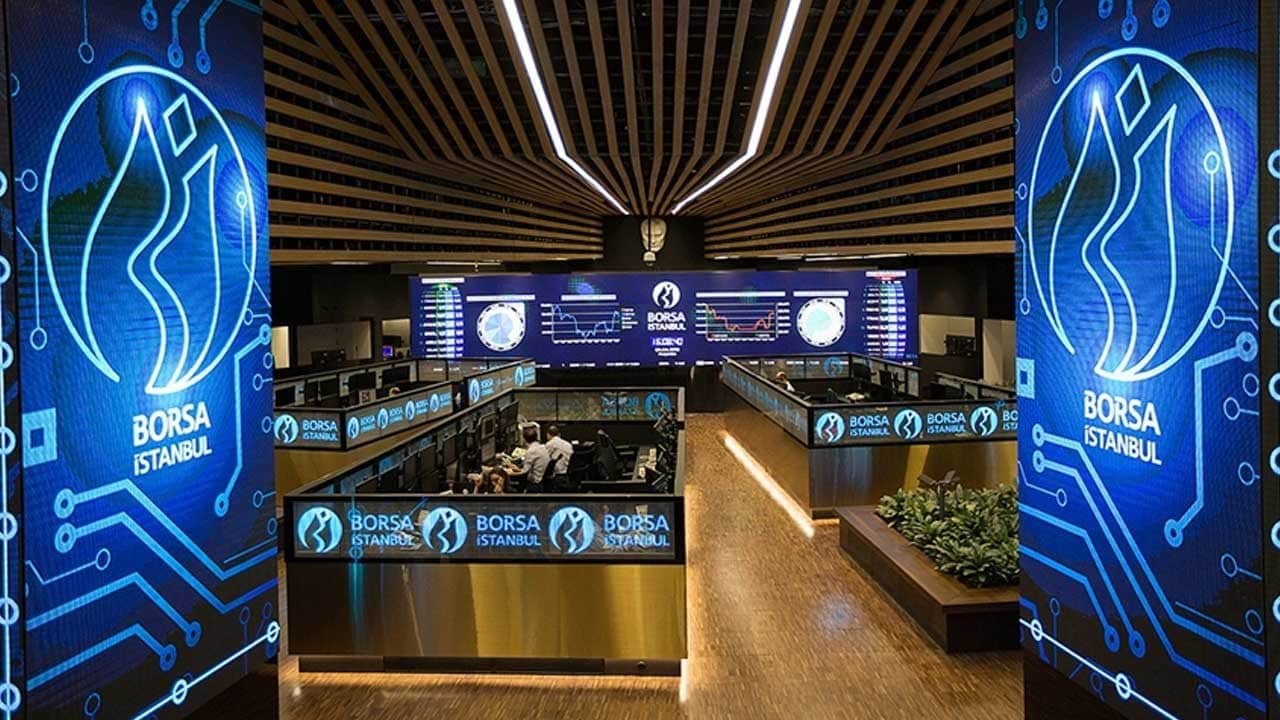 Türkiye ekonomisine güven tam gaz! Borsa günü rekor seviyeden tamamladı