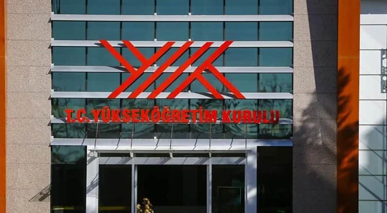 Üniversiteden ilişiği kesilenlere dev fırsat: YÖK'ten öğrenci affı açıklaması!