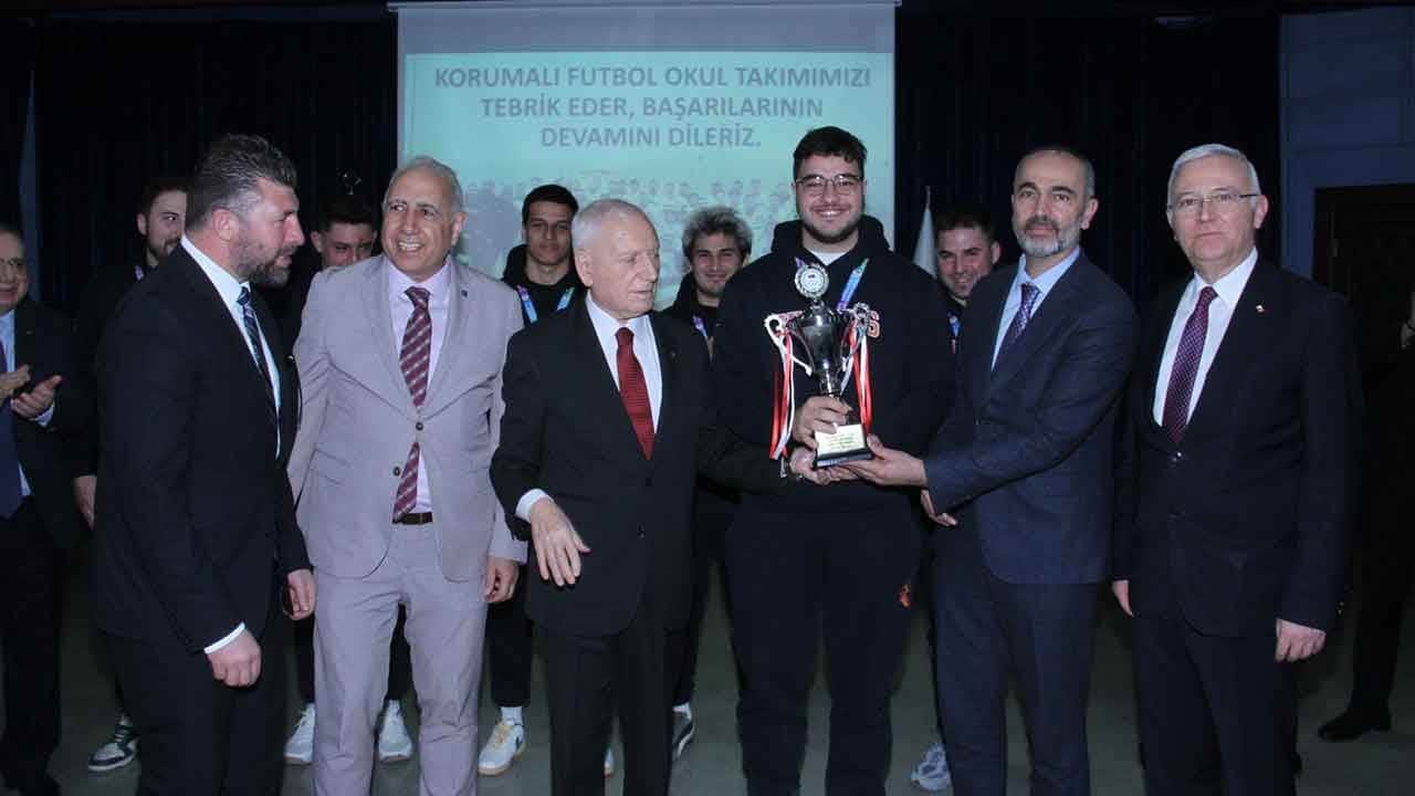 Üniversiteli sporculara büyük müjde! Haberal burs oranlarını artırdı