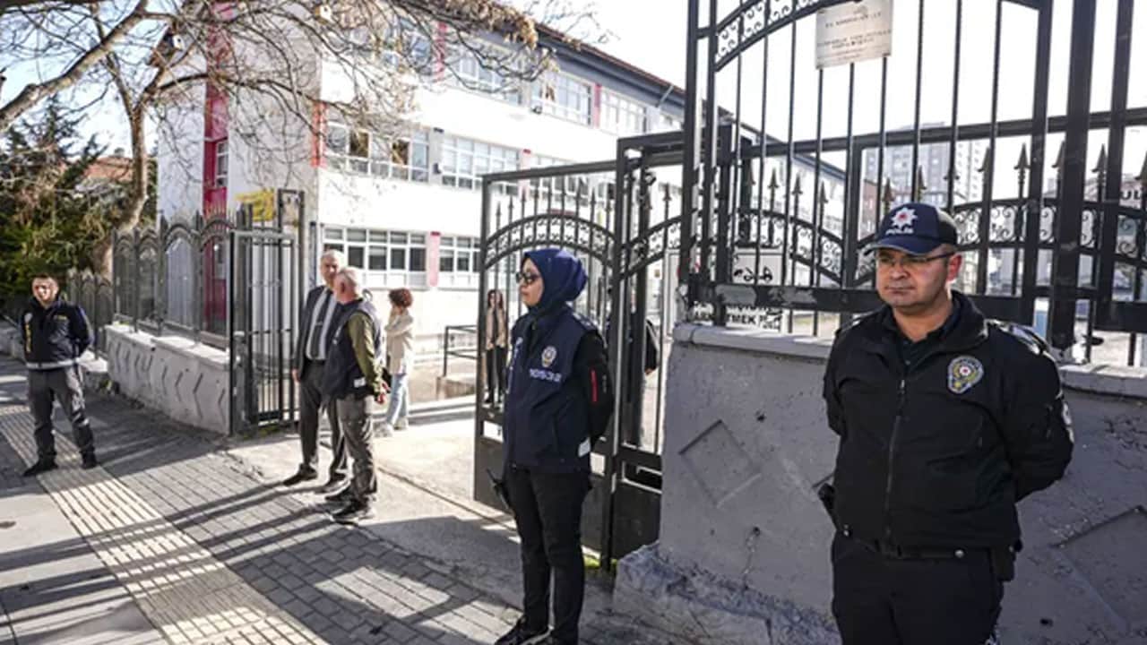 Yeni eğitim öğretim yılı öncesi hazırlık! Okul müdürlerine ‘güvenli okul’ eğitimi