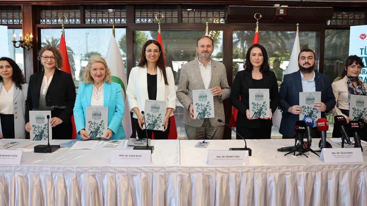 Yeşilay, Türkiye Alkol Araştırma Raporu’nu yayımladı: İlk alkol deneyimi 18 yaşından önce yaşanıyor