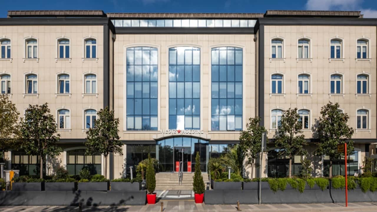 Yıldız Holding’den Türkiye ekonomisine güçlü katkı! İhracat ve yatırımla büyümeye devam etti