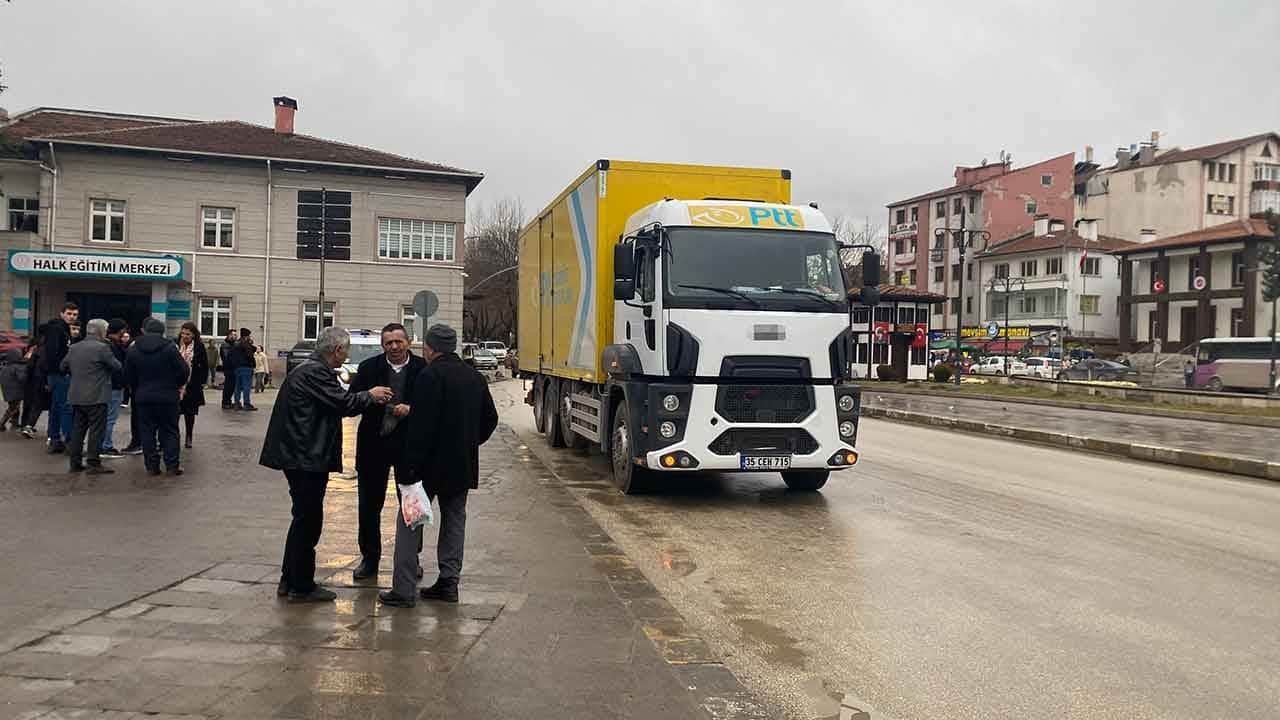 Yürek yakan kaza! Şehrin sevilen siması "Pır Seyin" PTT kamyonunun altında can verdi