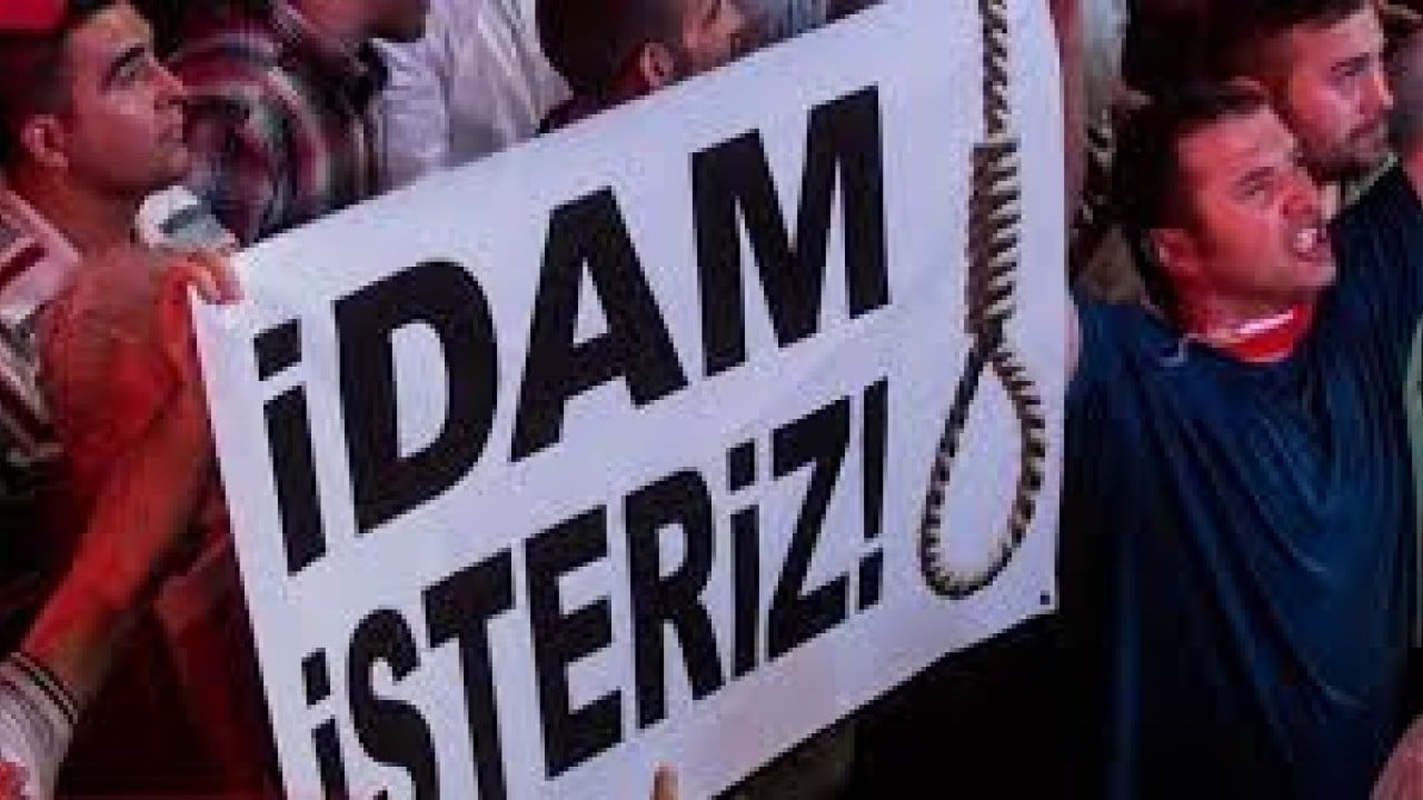 Foto - Kahveci, 'Rüşvet'in faizi haram mı' diye sordu.. Ekrem'e yan mı çiziyor?