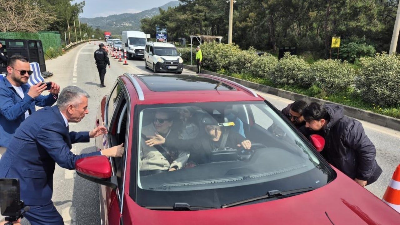 Foto - 1 günde 25 bin araç girdi Bayramdan önce trafiği geldi