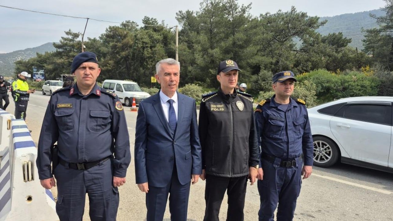 Foto - 1 günde 25 bin araç girdi Bayramdan önce trafiği geldi