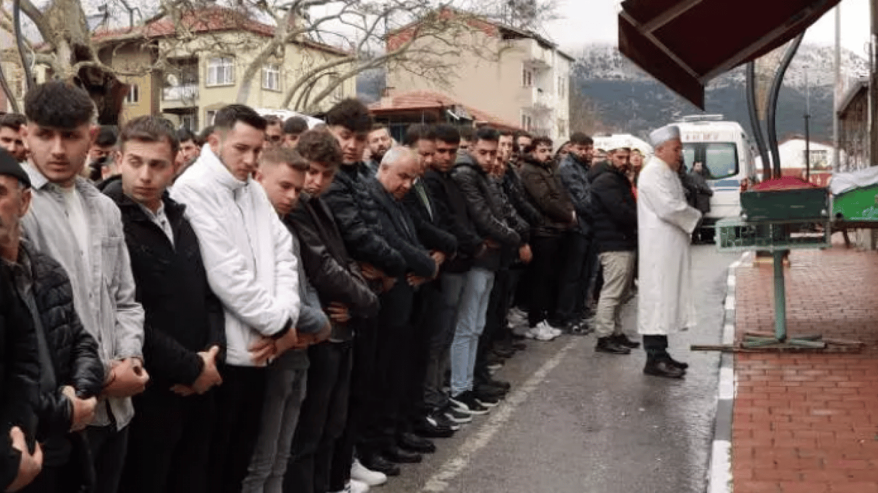 Foto - 1 günlük evli çiftin acı sonu! Yan yana defnedildiler!