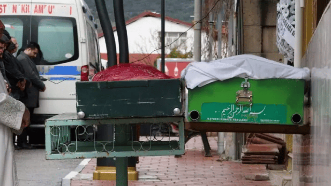 Foto - 1 günlük evli çiftin acı sonu! Yan yana defnedildiler!