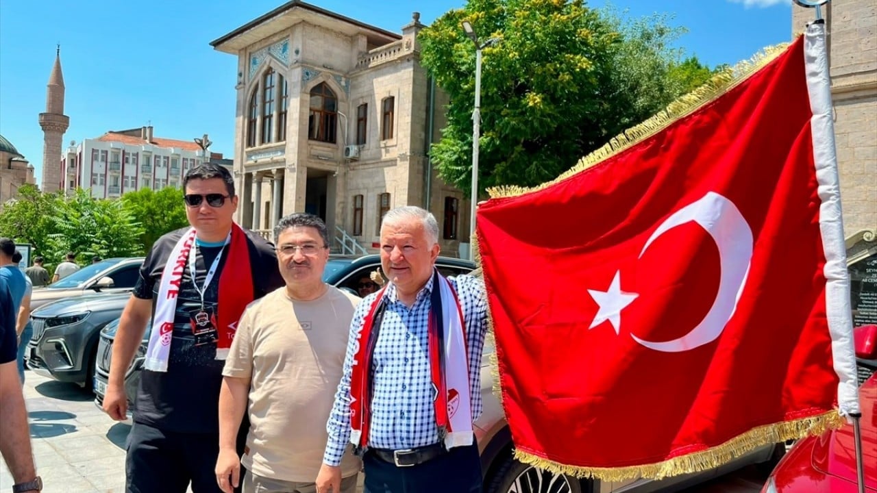 Foto - 100 otomobil Aksaray’da buluştu TOGG Team Türkiye gezi turu başladı