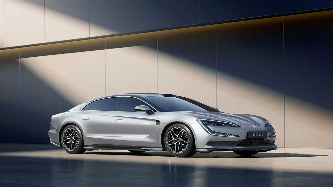 Foto - 1.000 kilometre menzilli elektrikli sedan