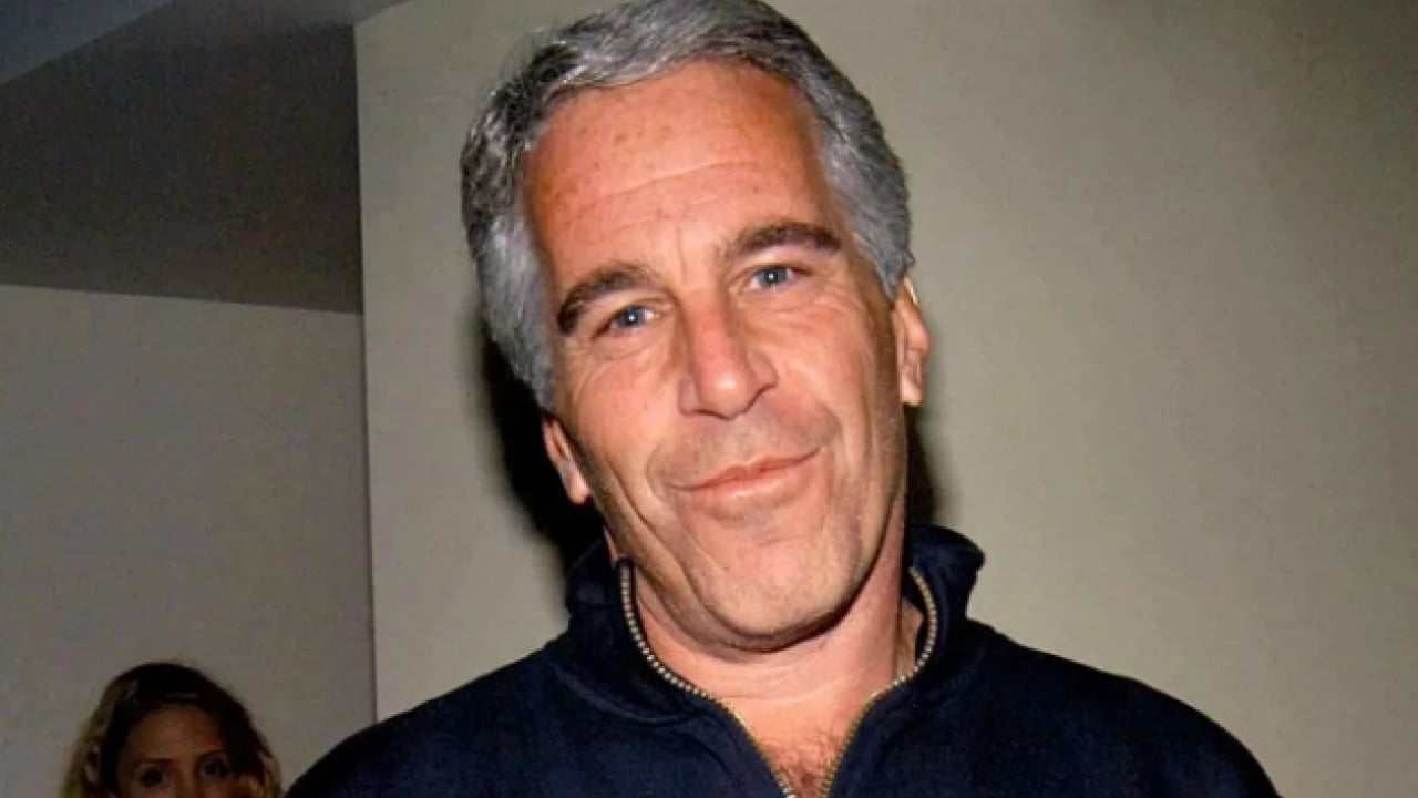 Foto - 100’den fazla kişi ‘o benim babam’ dedi! Epstein hakkında şok iddia
