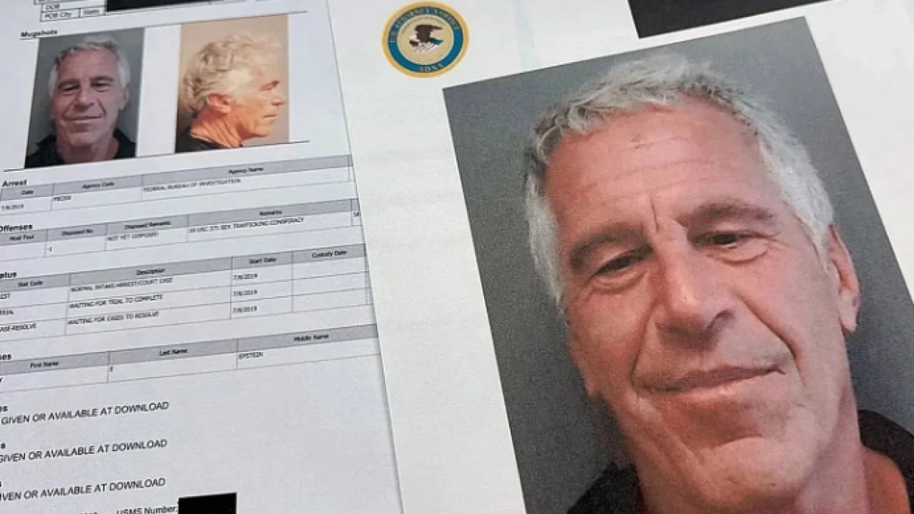 Foto - 100’den fazla kişi ‘o benim babam’ dedi! Epstein hakkında şok iddia