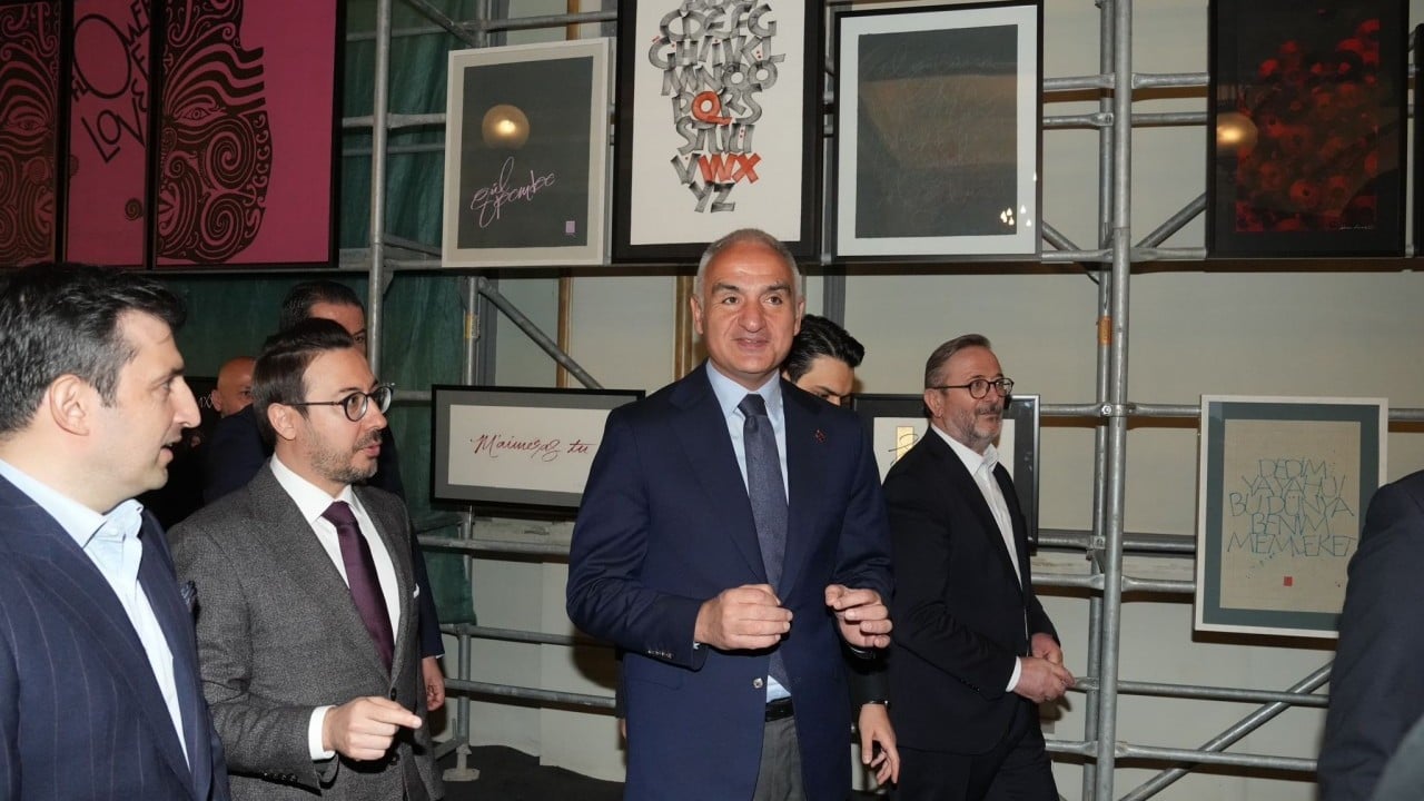 Foto - 106 yıllık Karaköy Palas yeniden hayat buldu: Bakan Ersoy'dan Selçuk Bayraktar'a teşekkür