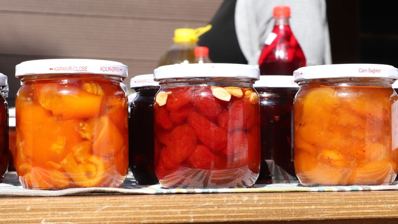 Foto - 1+1 dairede hayata tutundu! Depremde ailesini kaybetti, pes etmedi