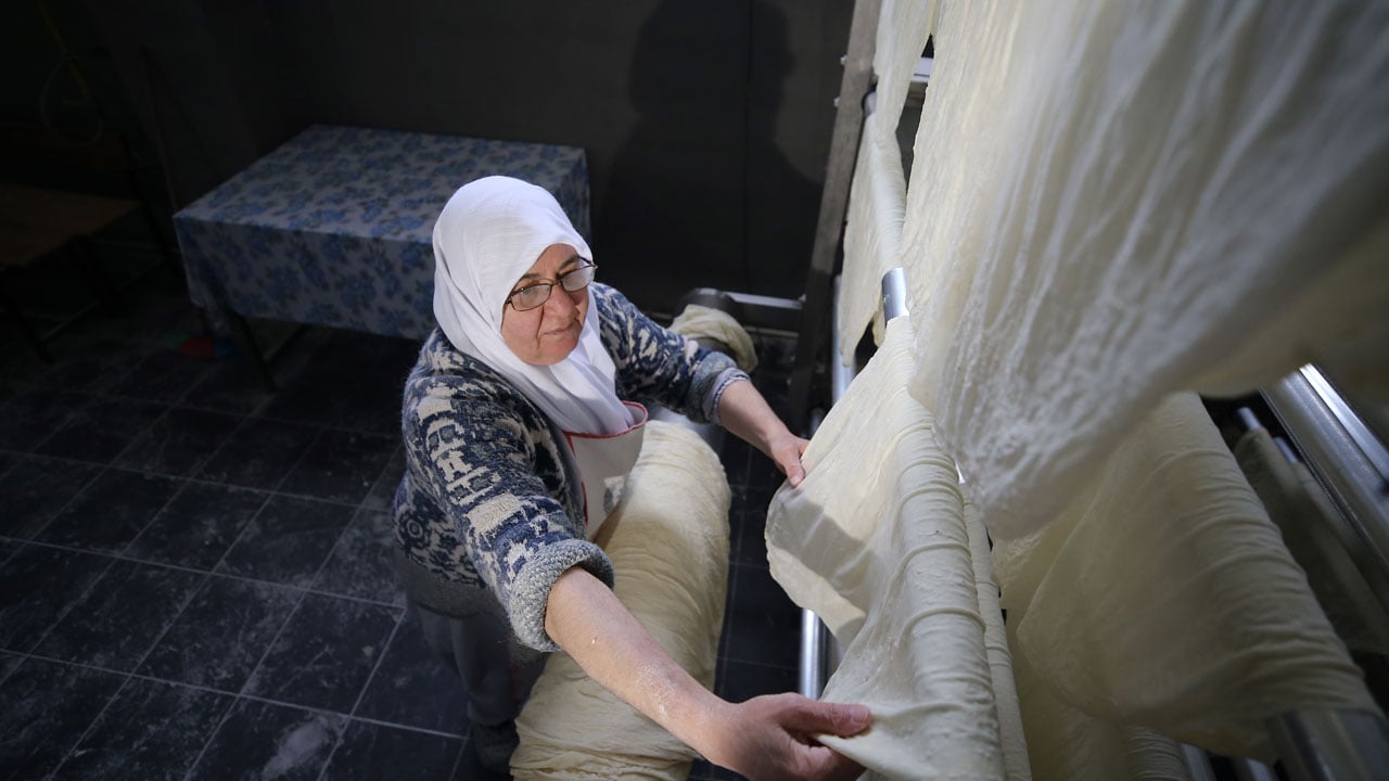 Foto - 11 kadına ekmek kapısı oldu! Bodrum katta başladı işini OSB’ye taşıdı