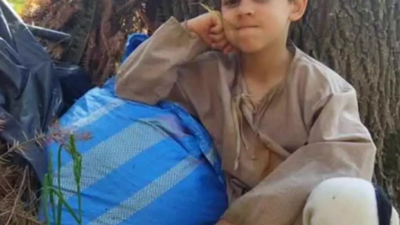 Foto - 11 yaşındaki oyuncunun acı sonu: Okul otobüsünden indikten sonra can verdi!