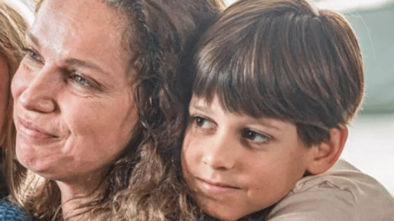 Foto - 11 yaşındaki oyuncunun acı sonu: Okul otobüsünden indikten sonra can verdi!