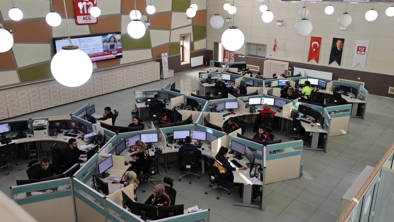 Foto - 112'de değişen bir şey yok! Gelen çağrıların yüzde 50'den fazlası gereksiz aramalar