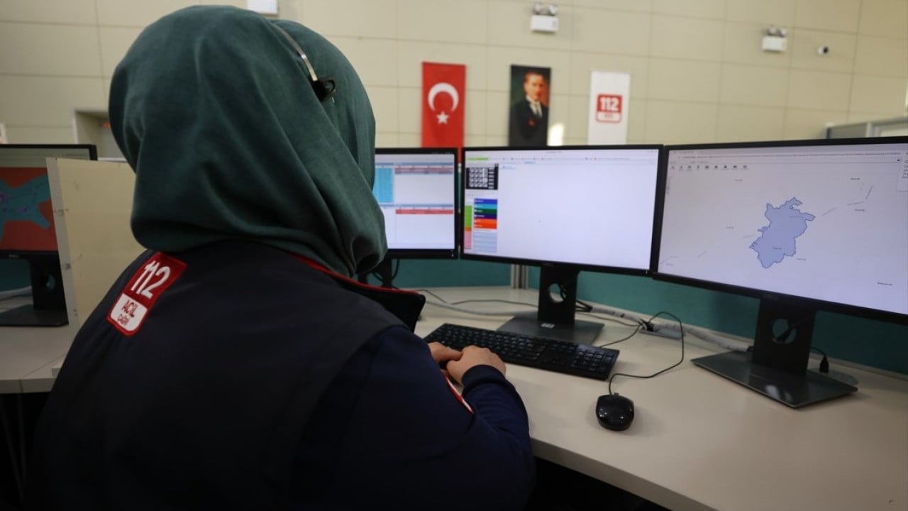 Foto - 112'de değişen bir şey yok! Gelen çağrıların yüzde 50'den fazlası gereksiz aramalar