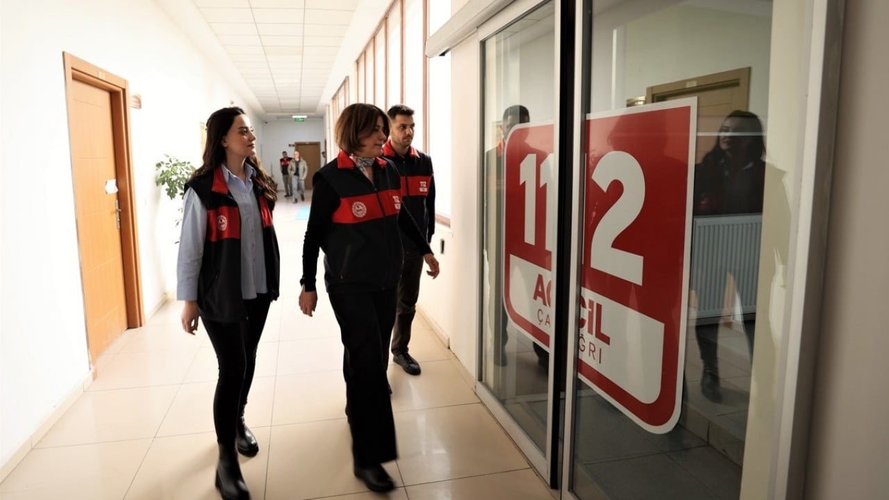 Foto - 112'de değişen bir şey yok! Gelen çağrıların yüzde 50'den fazlası gereksiz aramalar