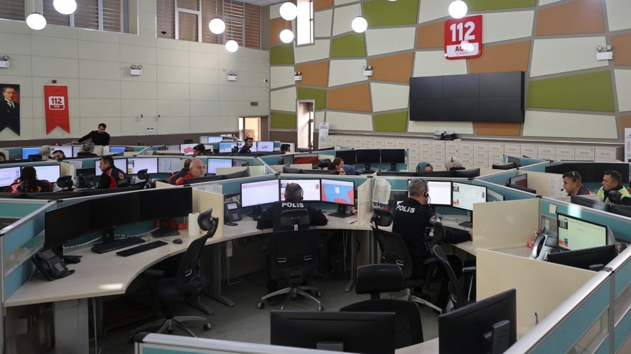 Foto - 112'de değişen bir şey yok! Gelen çağrıların yüzde 50'den fazlası gereksiz aramalar